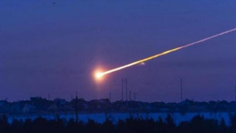Ярък метеорит прелетя над Сибир