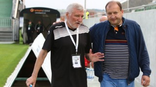 Старши треньорът на Локомотив Пловдив Войн Войнов очаква тимът на