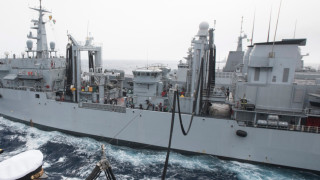 Американската флота уволни двама висши командири от военен кораб който
