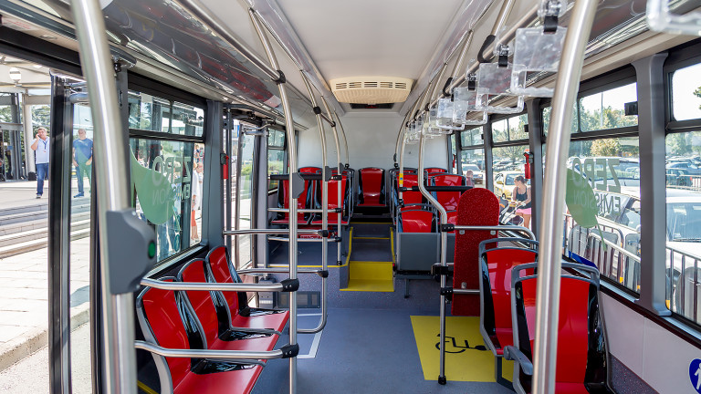Електробуси в София возят граждани според нуждите им 