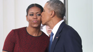 Барак и Мишел Обама са любимци на много американци а