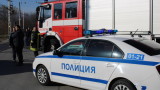 Полицай и учител спасиха 9 души от горяща сграда в Петричко