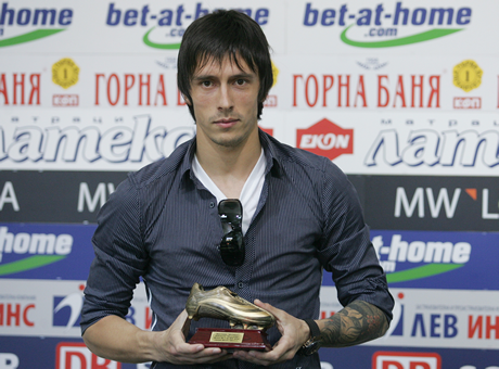 Славия махна Жоро-Метъла, прати го в Израел