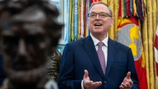 Директорът на Националния икономически съвет на САЩ NEC Кевин Хасет