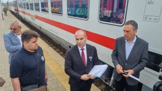 Министърът на транспорта и съобщенията и вицепремиер Гроздан Караджов инспектира