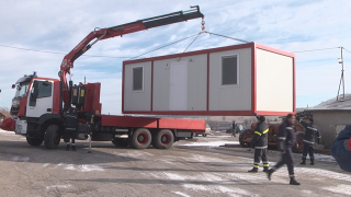 Доставиха 23 фургона за пострадалите в Хитрино