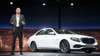 Daimler изкара през 2015-а повече пари от всякога
