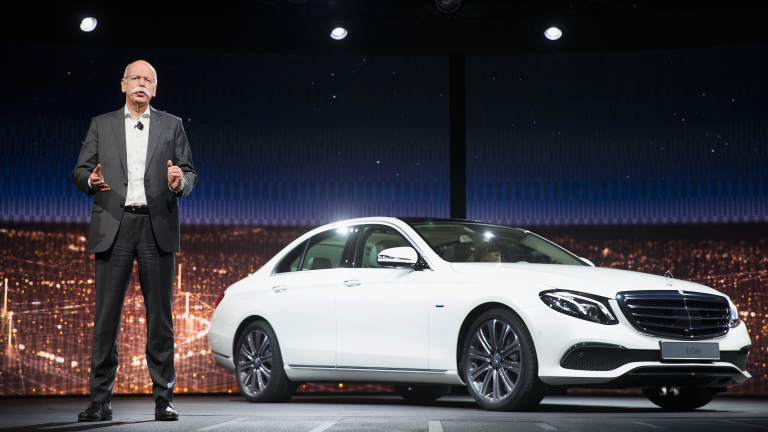 Daimler изкара през 2015-а повече пари от всякога