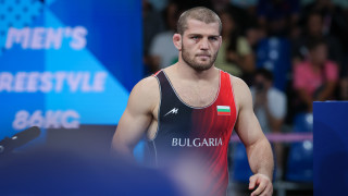 Магомед Рамазанов говори пред медиите след като днес получи допълнителна