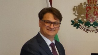 Министърът на културата Мариан Бачев заяви че нямал информация неговата