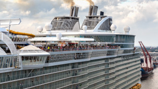Истината за работата на круизен кораб