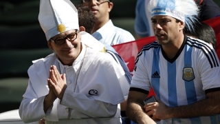 Аржентинците празнуват контузията на Неймар