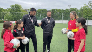 От ЦСКА обявиха че клубът продължава приема на момичета и