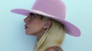 Лейди Гага разкри тъмни семейни тайни 