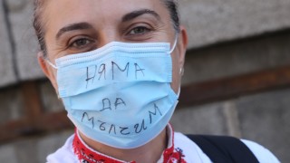 Медсестрата Мая Илиева: Пандемията показа дупката в системата