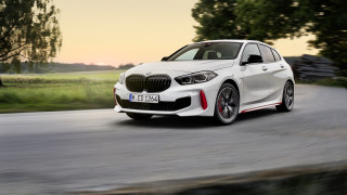 BMW пуска първия "горещ хечбек" с ti версия от 20 години насам