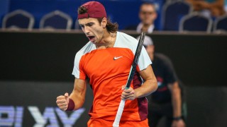 Поставеният под номер 1 Лоренцо Музети отпадна от турнира по