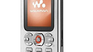 Sony Ericsson представи два нови телефона – W880 и W610