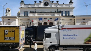 ГЕРБ и ПП се карат с превозвачи в кафето на парламента