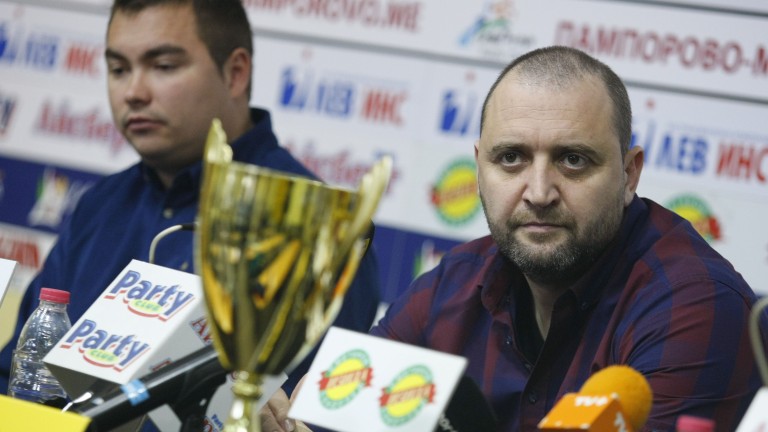 Иван Петков за ВакъфБанк: Ще играем срещу най-добрия отбор в света