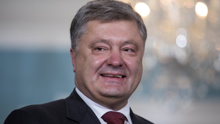 Президентът на Украйна Петро Порошенко е внесъл в парламента -