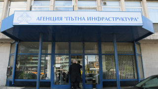 Ведомствата у нас изглеждат безнадеждно изгубени в институционален хаос Това