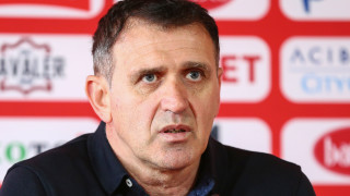 Треньорът на ЦСКА Бруно Акрапович даде пресконференция преди дербито с