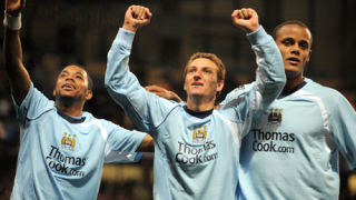 Манчестър Сити се разделя с трима