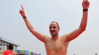 Петър Стойчев със злато от Световното по плуване 