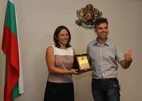 Министър Раданова отличи Боян Петров