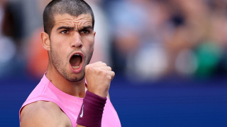 Шампионът от 2022 година Карлос Алкарас се класира за полуфиналите
