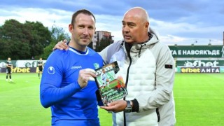 Вратарят на Берое Душан Перниш изигра последен мач в своя