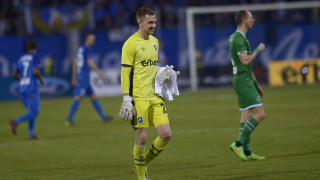 Пламен Илиев ще поднови тренировки след около месец Наскоро вратарят