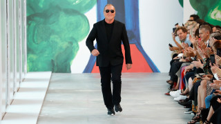 Американският дизайнер Майкър Корс създава едноименния си моден бранд точно
