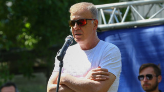 Настоящият бос на Левски Наско Сираков може да се яви