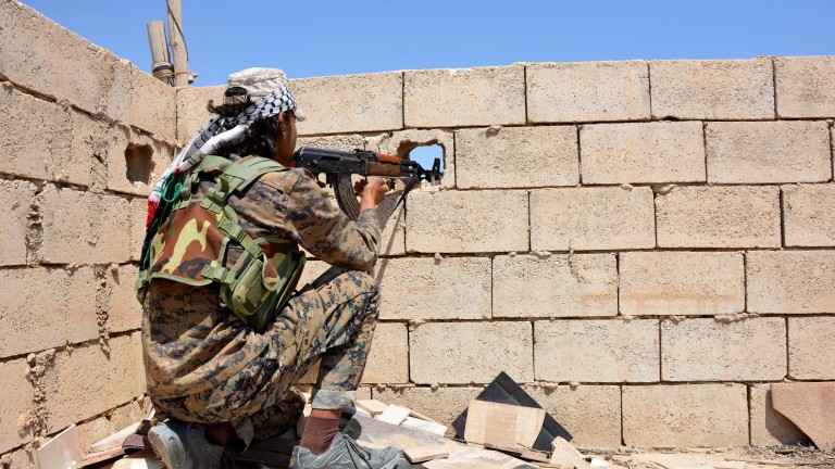 Подкрепяните от САЩ кюрдско-арабски Сирийски демократични сили (СДС) са влезли