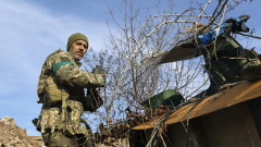 Украйна удържа Бахмут, но признава за напредък на руските сили