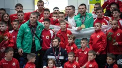 Грандиозно посрещане на героите от европейското по борба!