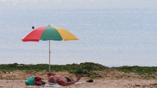 Офицерският плаж във Варна все още забранен за плувци