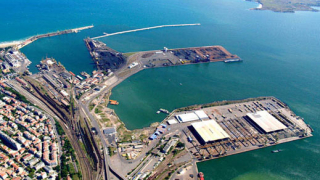 Пристанище Бургас вече е отворено