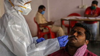 Индия потвърди че броят на заразените с коронавирус в страната