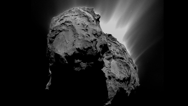 Кометата 67P/Чурюмов - Герасименко е открита през 1969 г. от