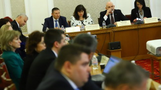 Пропуснахте да кажете че съм заплаха и за ООН и