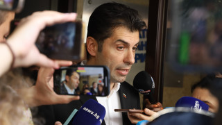 Кирил Петков сигурен, че правителството няма да падне