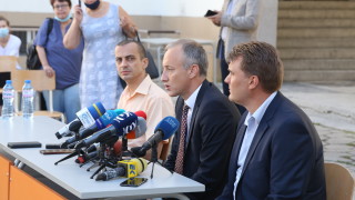 82 процента от родителите са за присъствено а 16 процента