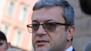 под които 19 те партии и 9 те коалиции регистрирани за парламентарните