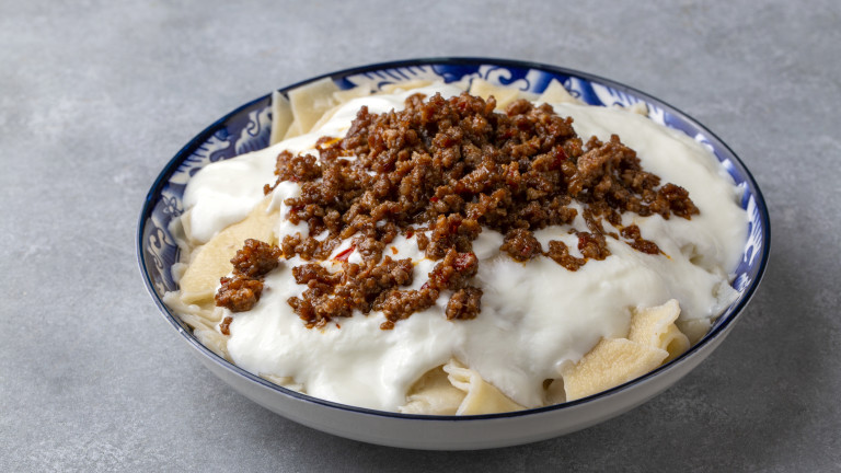 Турска паста: лесната и засищаща рецепта, която е сред най-популярните за 2025 г.