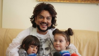 Кралят на руската естрада завърши представянето на уникалния спектакъла Я