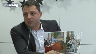 Делян Добрев заподозря и Йончева във фиксация