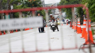 Двама чуждестранни туристи са били задържани за вандализъм в Тайланд